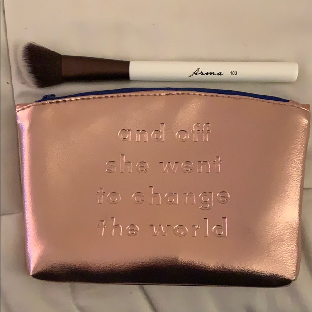 Firma 103 contour brush & rose gold make up bag